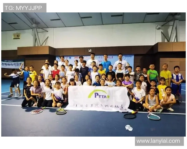 南京网球队的团队协作精神与网球竞技的完美结合探讨 南京网球队的团队协作精神与网球竞技的完美结合探讨