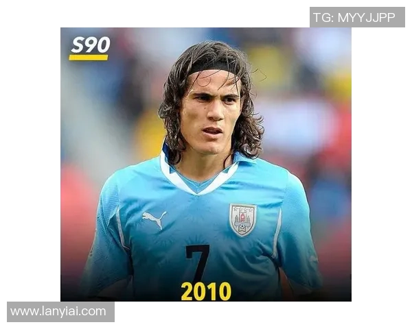 足球明星修边发型揭秘如何打造时尚与运动兼具的完美造型 足球明星修边发型揭秘如何打造时尚与运动兼具的完美造型