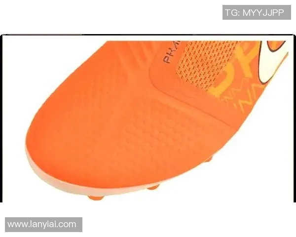 足球明星头球训练秘籍揭秘提升技术与力量的全面指南