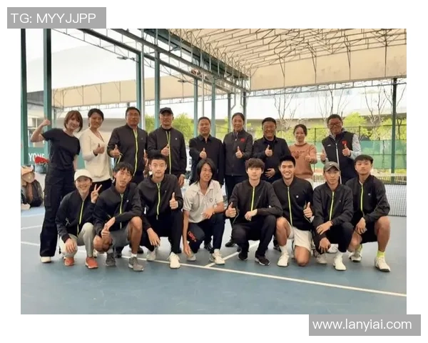 重庆网球队以75分领跑冠军赛积分榜展现强大实力